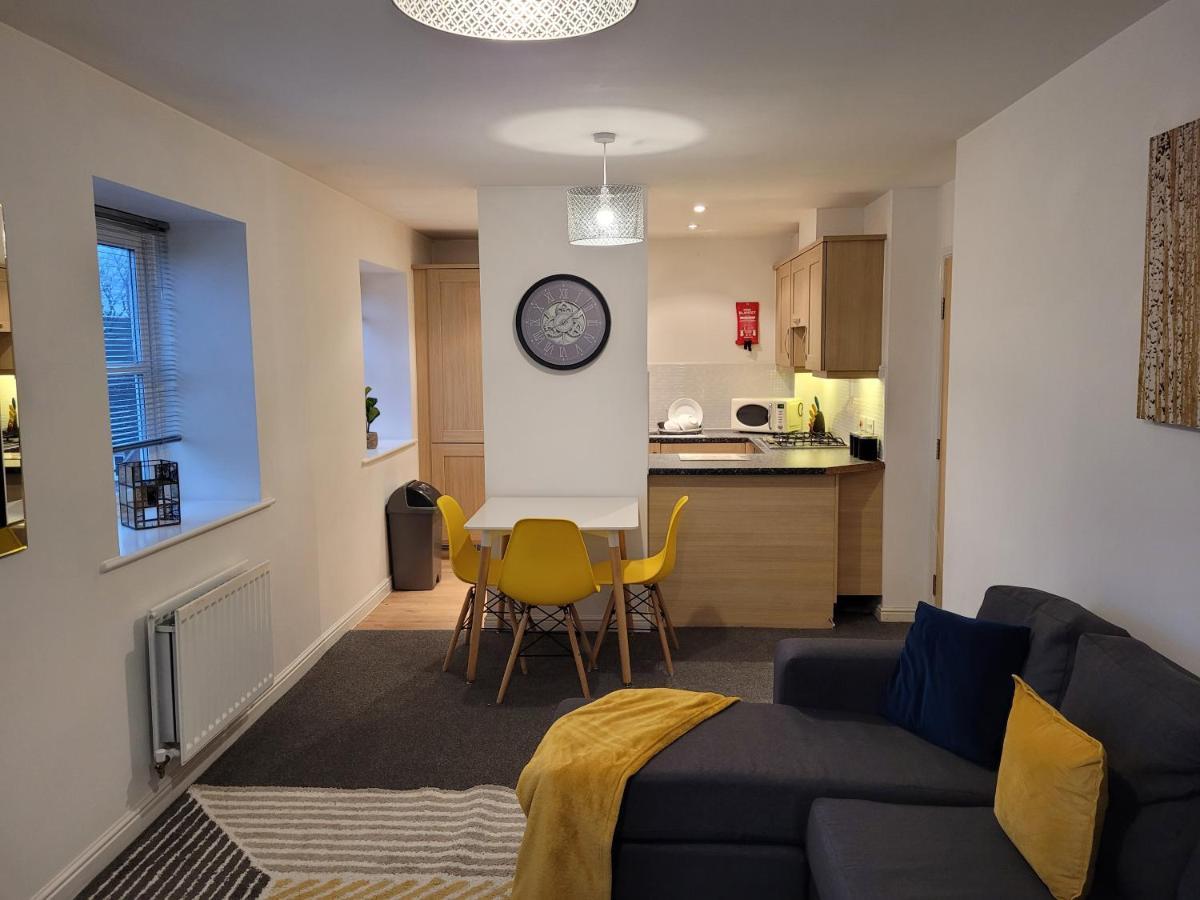 Catchpole Stays Abbey Field Apartment- A Lovely 2 Bed Apartment With Field Views Near Colchester Town Centre 외부 사진